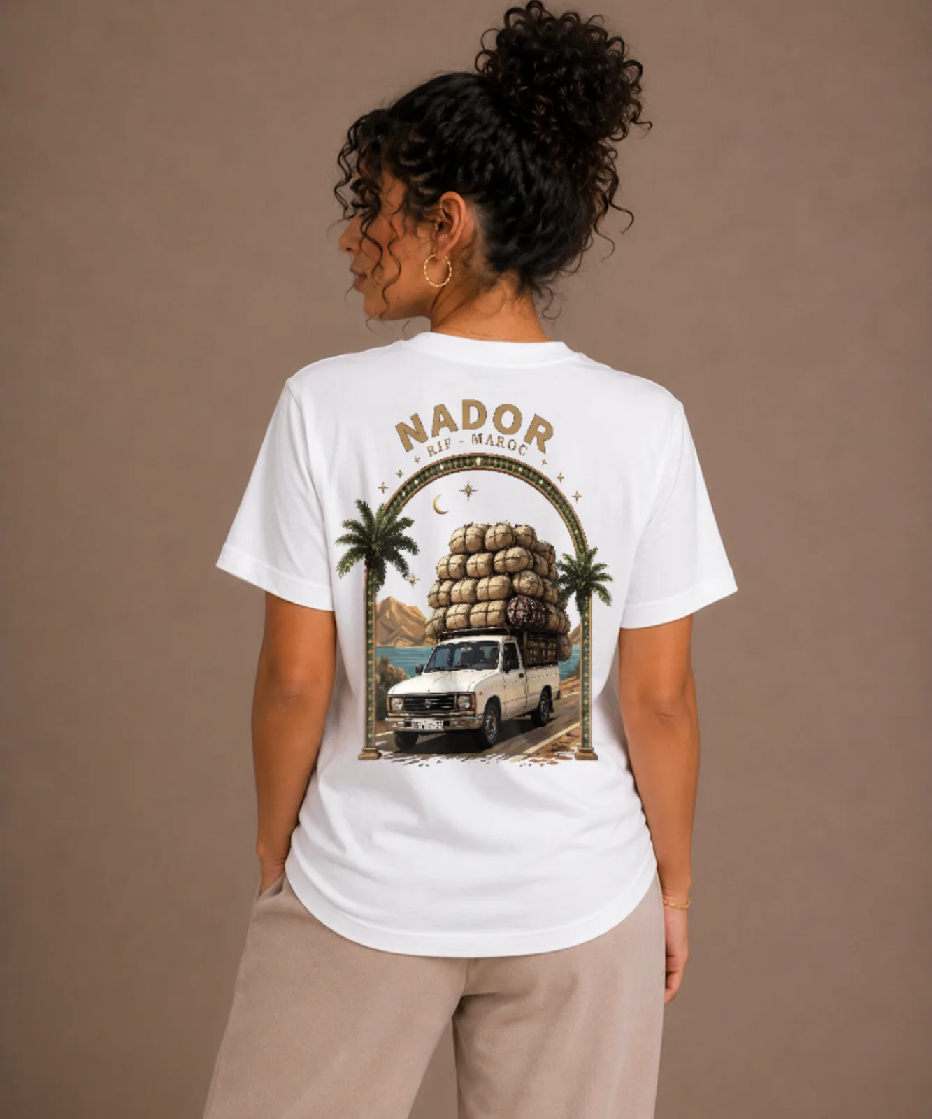 Her Overload Tee · Wit · achterkant