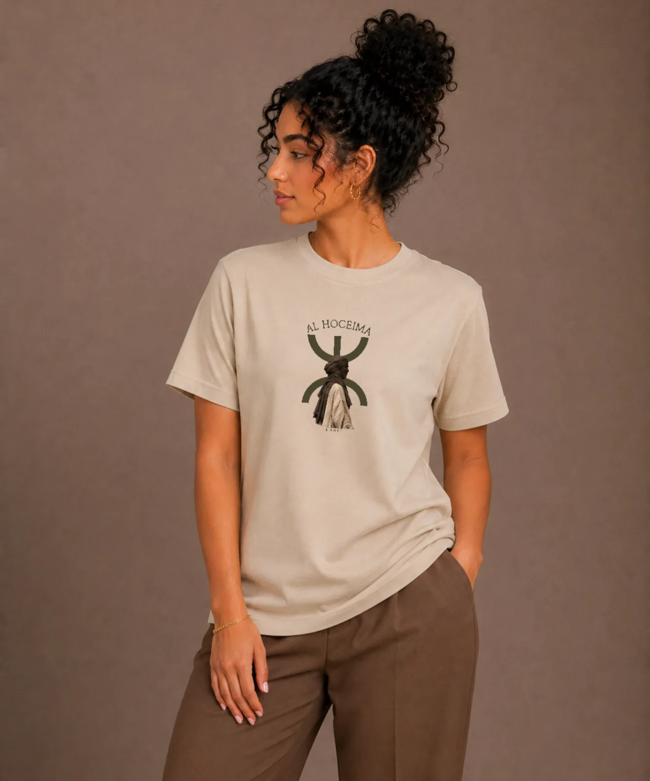 Her Nomad Tee · Beige · voorkant